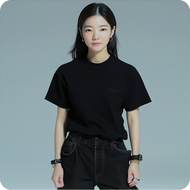 Woman in Gucci t-shirt - Just browsing